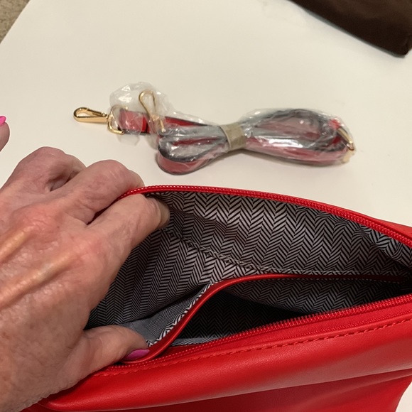 Never-Used Red Purse with Shoulder or Cross Body Strap - Picture 4 of 4